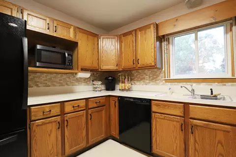 6145 River, Flushing, MI 48433 photo 15