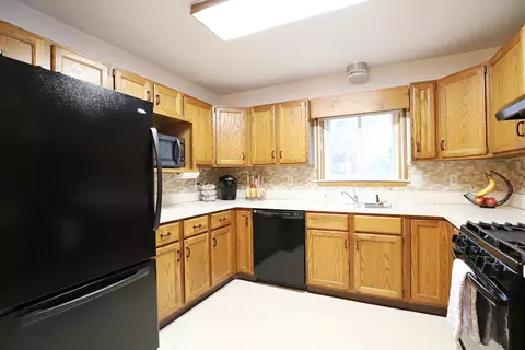 6145 River, Flushing, MI 48433 photo 13