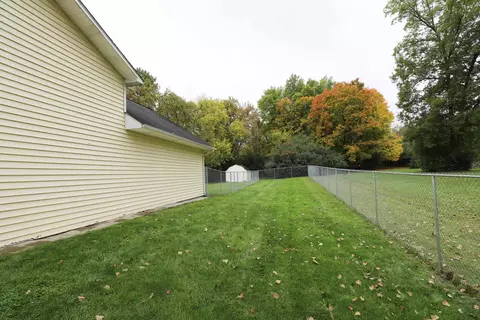 6145 River, Flushing, MI 48433 photo 29