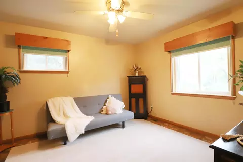 6145 River, Flushing, MI 48433 photo 24