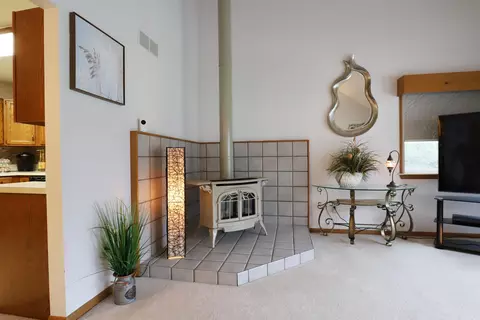 6145 River, Flushing, MI 48433 photo 10