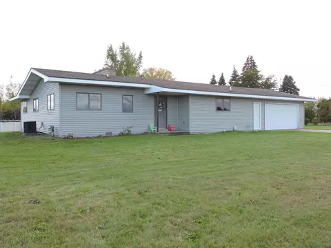 1126 E Parish, Kawkawlin, MI 48631 photo 2