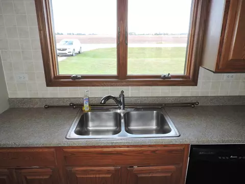 1126 E Parish, Kawkawlin, MI 48631 photo 10