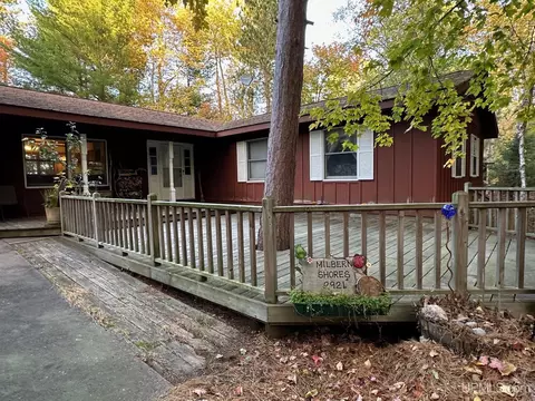 2921 E M28, Marquette, MI 49855
