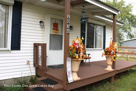 2036 S S Grn, Au Gres, MI 48703 photo 3