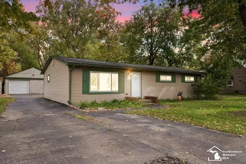 6255 Inkster, Taylor, MI 48180