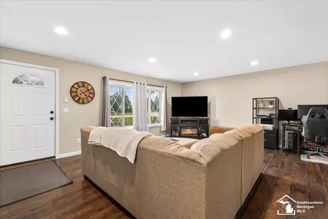 6255 Inkster, Taylor, MI 48180 photo 12