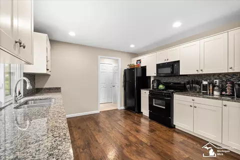 6255 Inkster, Taylor, MI 48180 photo 16