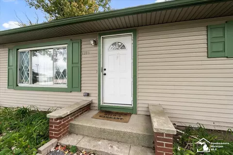 6255 Inkster, Taylor, MI 48180 photo 5