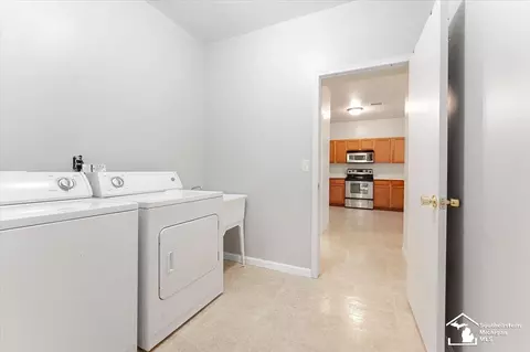 23352 Sunset, Taylor, MI 48180 photo 23