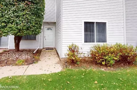 22 Rose Petal, Mount Clemens, MI 48043