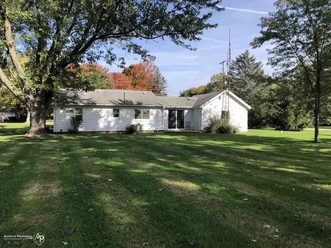 10386 Clark, Davison, MI 48423 photo 3