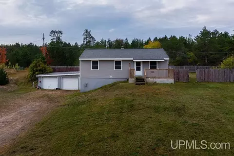 132 Dana, Marquette, MI 49855