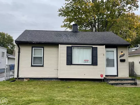 23550 Columbus, Warren, MI 48089
