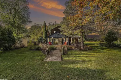 133 Beaureguard, Harsens Island, MI 48028