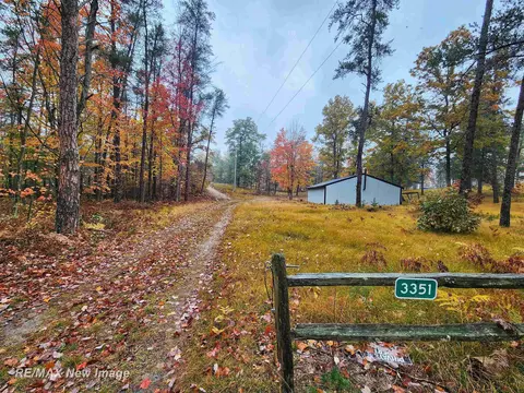 3351 Pipeman, Harrison, MI 48625
