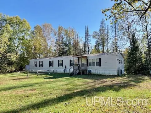 7375 County Line, Armstrong Creek, WI 54103