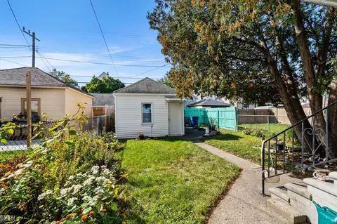11703 Fleming, Hamtramck, MI 48212 photo 25