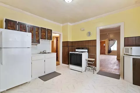 11703 Fleming, Hamtramck, MI 48212 photo 10