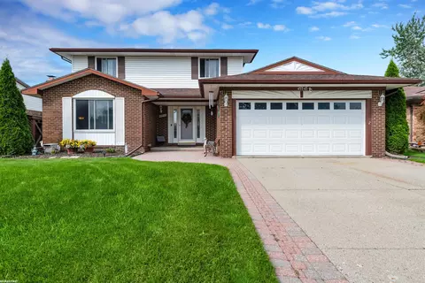 45545 Heatherwoode, Macomb, MI 48044