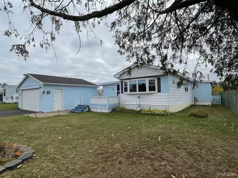 139 E Blueberry, Gwinn, MI 49841