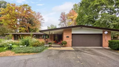 512 Crescent, Midland, MI 48640