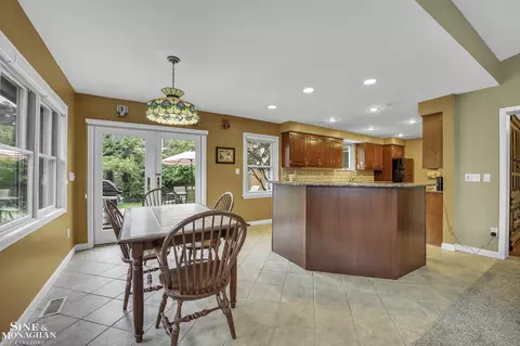 504 Pemberton, Grosse Pointe Park, MI 48230 photo 9