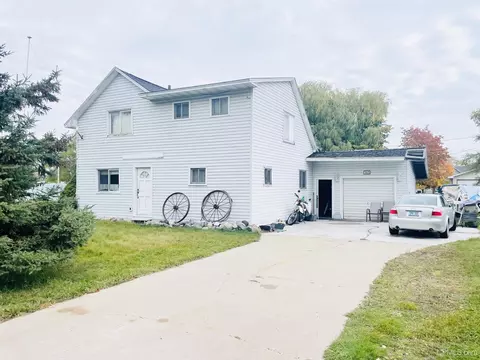 565 N 15th, Gladstone, MI 49837