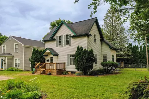 310 Harrison, Lapeer, MI 48446