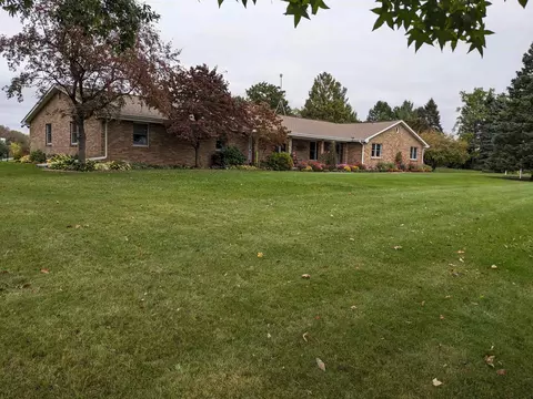 1355 E North Un, Bay City, MI 48706