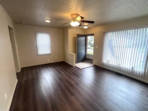 11320 Dodge, Warren, MI 48089 photo 3