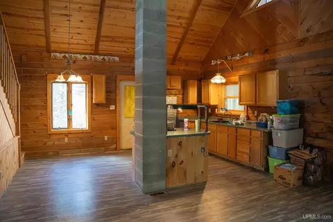 20318 Herman, L'anse, MI 49916 photo 3