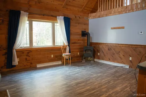 20318 Herman, L'anse, MI 49916 photo 5