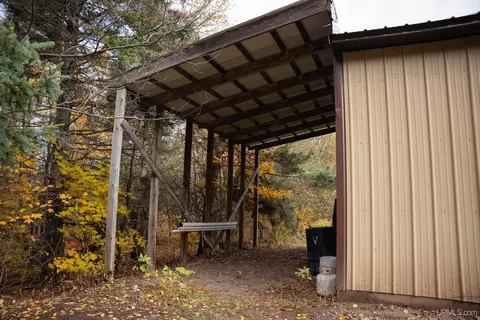20318 Herman, L'anse, MI 49916 photo 15