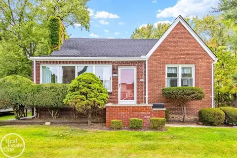 16665 Admiral, Fraser, MI 48026