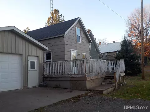 319 Maple, Amasa, MI 49903