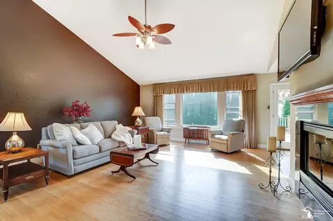 2459 W Sterns, Temperance, MI 48182 photo 11