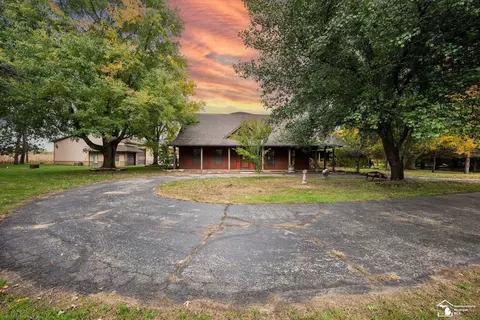 17562 Ida W, Petersburg, MI 49270