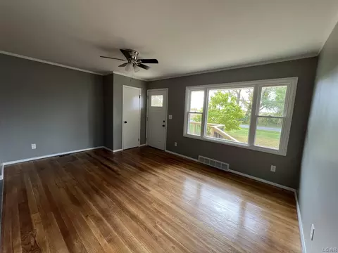 1574 Moore, Adrian, MI 49221 photo 8