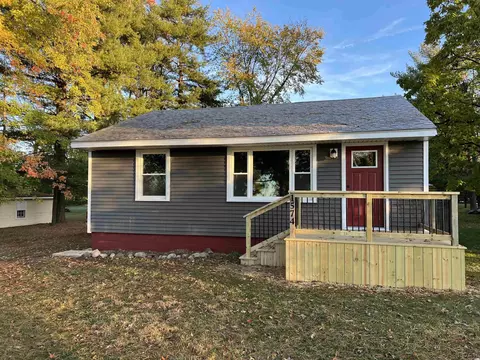 1574 Moore, Adrian, MI 49221