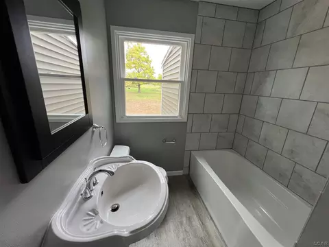 1574 Moore, Adrian, MI 49221 photo 9