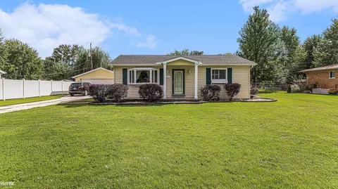 49436 Callens, New Baltimore, MI 48047