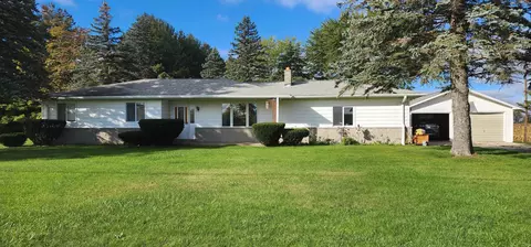4735 N Huron, Pinconning, MI 48650