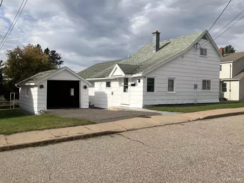 613 Second St, Norway, MI 49870