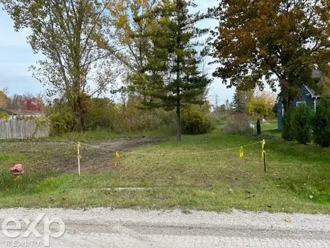 00 Petit, Port Huron, MI 48060