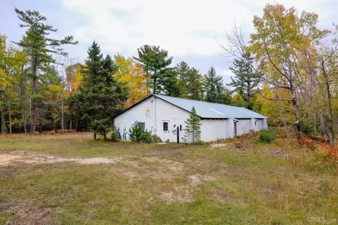 7630 Houghton, Manistique, MI 49854