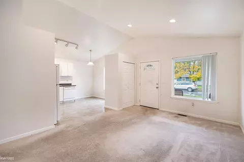 3720 Ivanhoe, Flint, MI 48506 photo 5