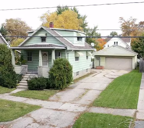 1005 S Sherman, Bay City, MI 48708
