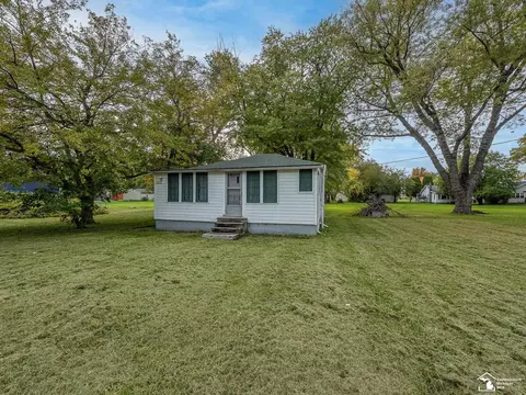 4587 Huron, Newport, MI 48166