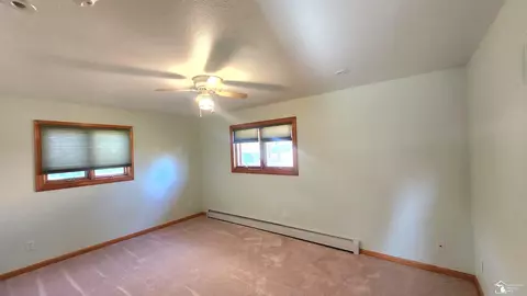 7528 Apache, Temperance, MI 48182 photo 23